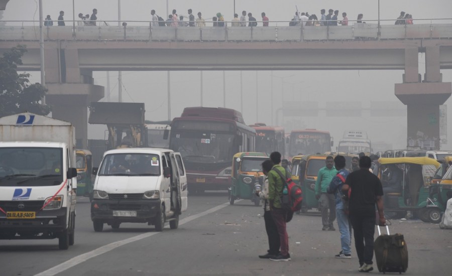 New Delhi, India blanketed in toxic smog