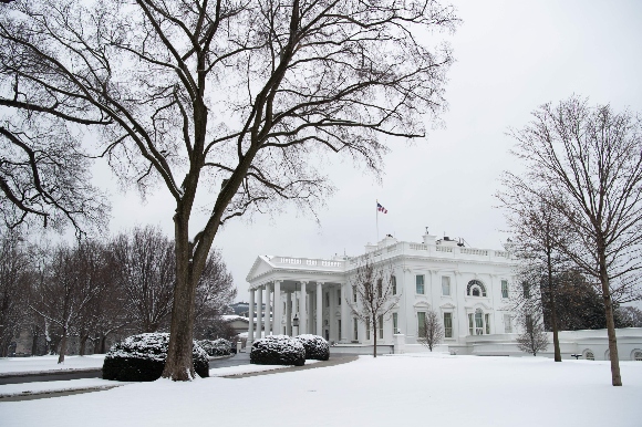 Snow is seen at the White House