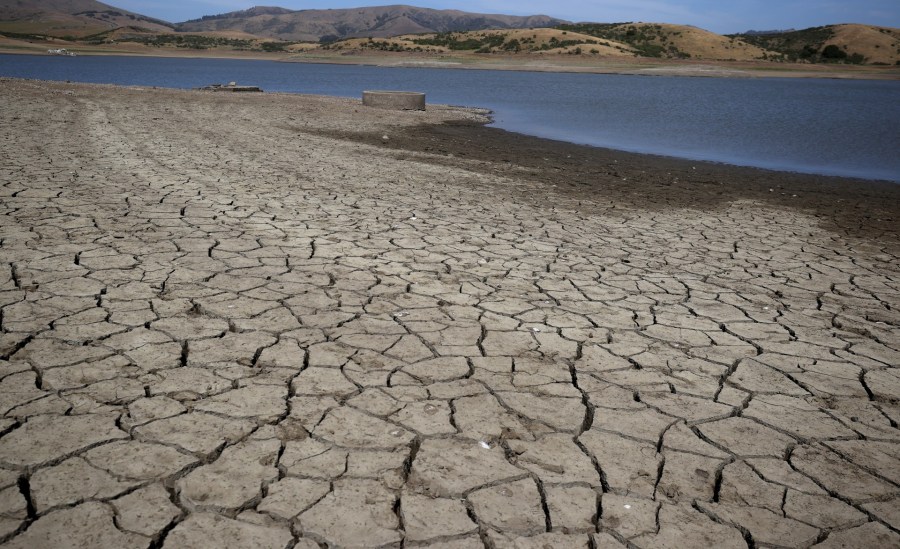 california drought continues march april national forecast dry no water suppliers 15 percent reduction santa clara county valley water board emergency declaration gavin newsom 5.1 billion funding estreme drought severe