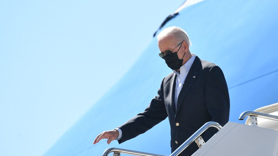 Biden Air Force One covid-19 mask