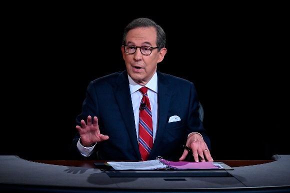 Moderator Chris Wallace of Fox News speaks at the first presidential debate