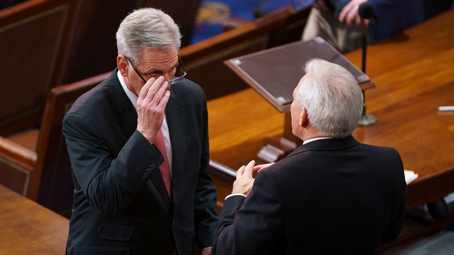 Rep. Kevin McCarthy (R-Calif.) speaks with Rep. David Schweikert (R-Ariz.)