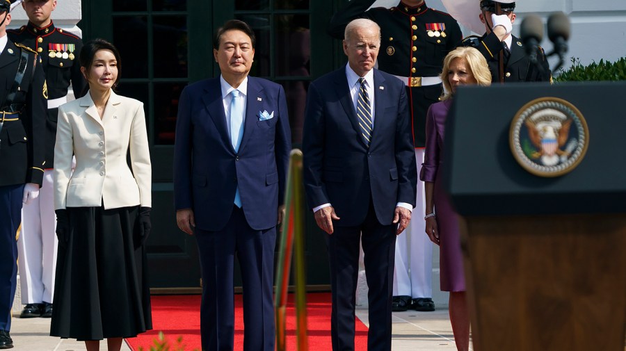 South Korean first lady Kim Keon Hee, South Korean President Yoon Suk Yeol, President Biden and first lady Jill Biden