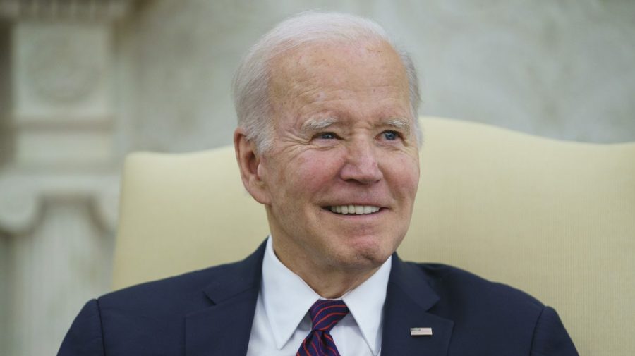 President Joe Biden pauses during a meeting with Speaker of the House Kevin McCarthy of Calif., Senate Majority Leader Sen. Chuck Schumer of N.Y., Senate Minority Leader Mitch McConnell of Ky., and House Minority Leader Hakeem Jeffries of N.Y., to discuss the debt limit in the Oval Office of the White House, Tuesday, May 9, 2023, in Washington. (AP Photo/Evan Vucci)