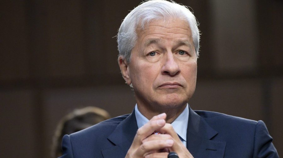 Jamie Dimon is seen during a hearing.