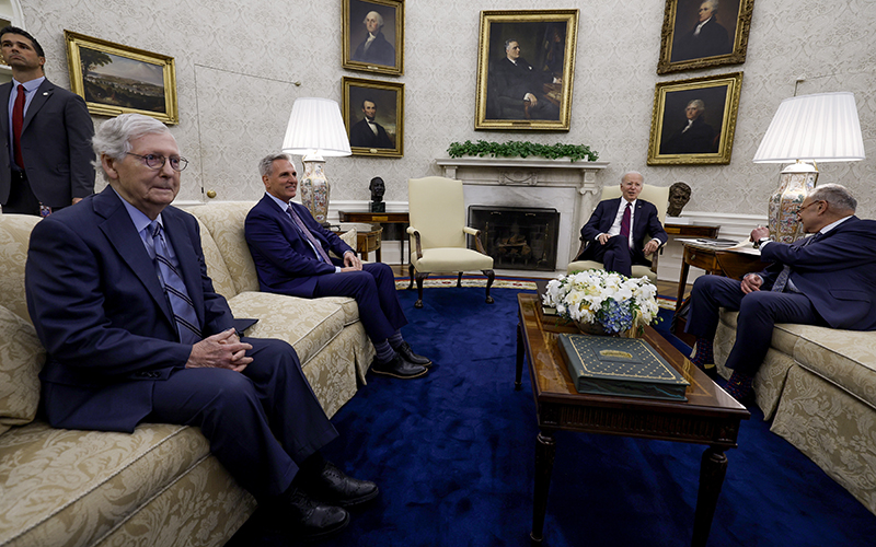 Senate Minority Leader Mitch McConnell (R-Ky.), Speaker Kevin McCarthy (R-Calif.) and President Biden meet along with House Minority Leader Hakeem Jeffries (D-N.Y.) in the Oval Office