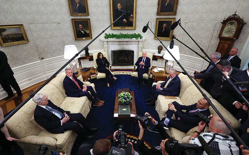 President Biden and Vice President Harris host Minority Leader Mitch McConnell (R-Ky.), Speaker Kevin McCarthy (R-Calif.), Majority Leader Chuck Schumer (D-N.Y.) and Minority Leader Hakeem Jeffries (D-N.Y.) in the oval office surrounded by reporters with cameras and mics