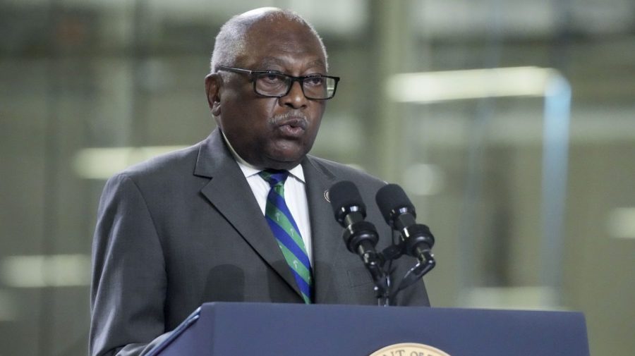 Representative James Clyburn speaks at a podium.