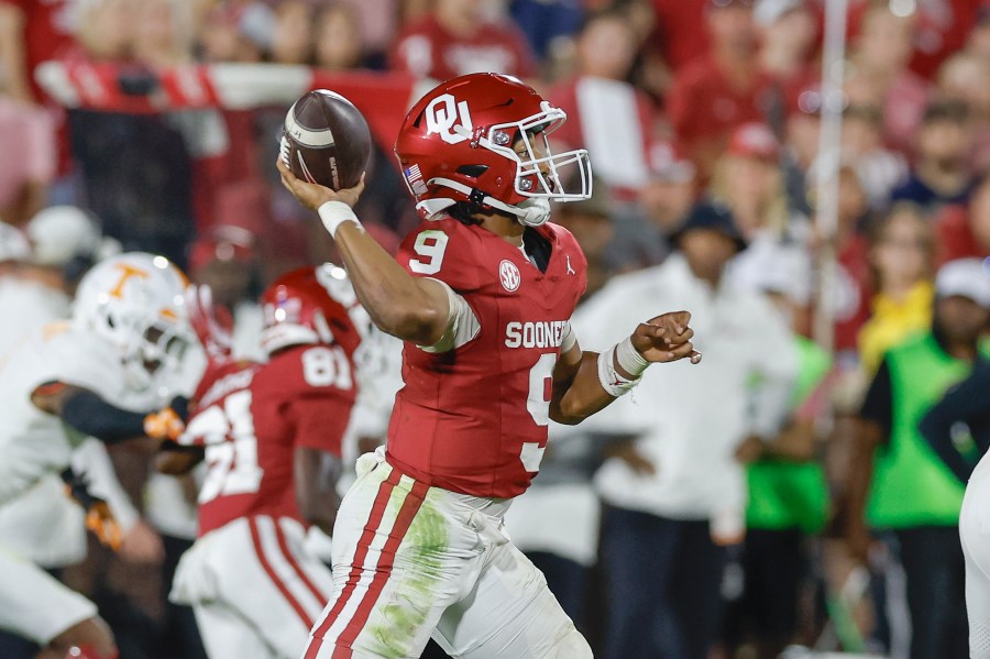 Oklahoma quarterback Michael Hawkins Jr. (9) passes against Tennessee during the second quarter of an NCAA college football game Saturday, Sept. 21, 2024, in Norman, Okla. (AP Photo/Alonzo Adams)